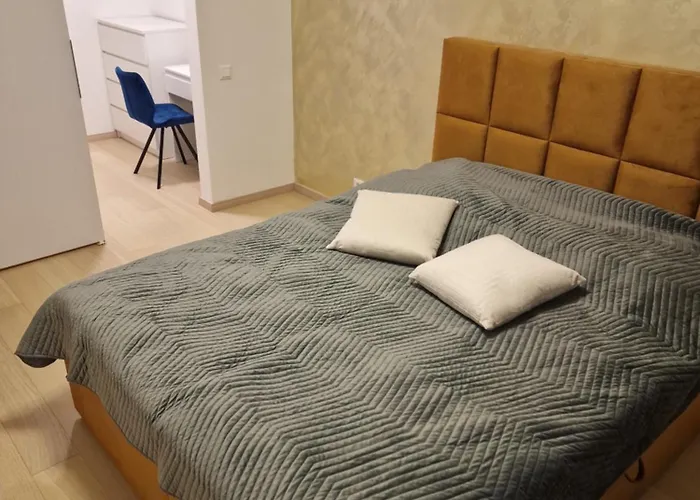 Blue Elegance Sky Park With Parking Daire Bratislava