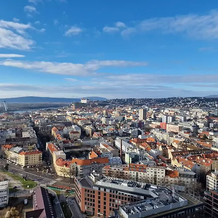 Blue Elegance Sky Park With Parking * ブラチスラヴァ