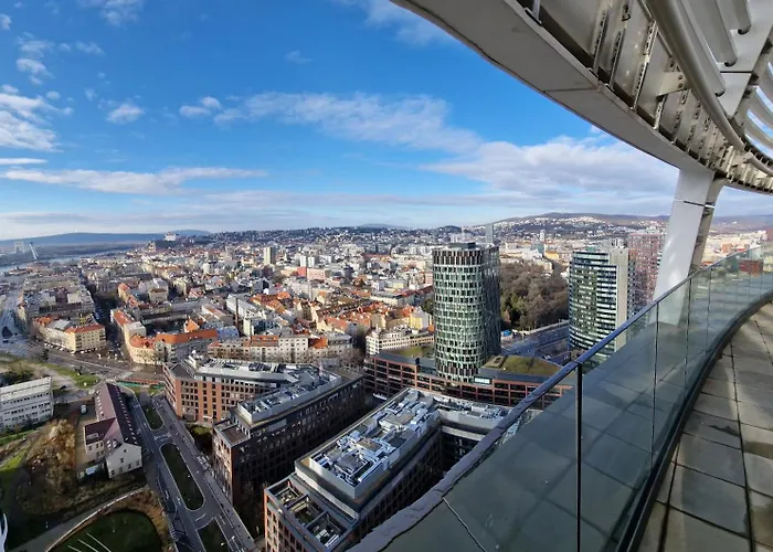 Blue Elegance Sky Park With Parking *